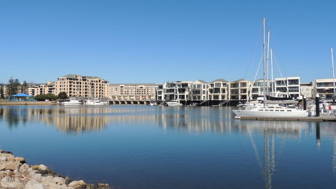 Glenelg - Marina Retreat - Events Australia 5