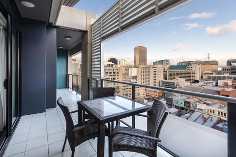 Oaks Adelaide Horizons Suites - Events Australia 2