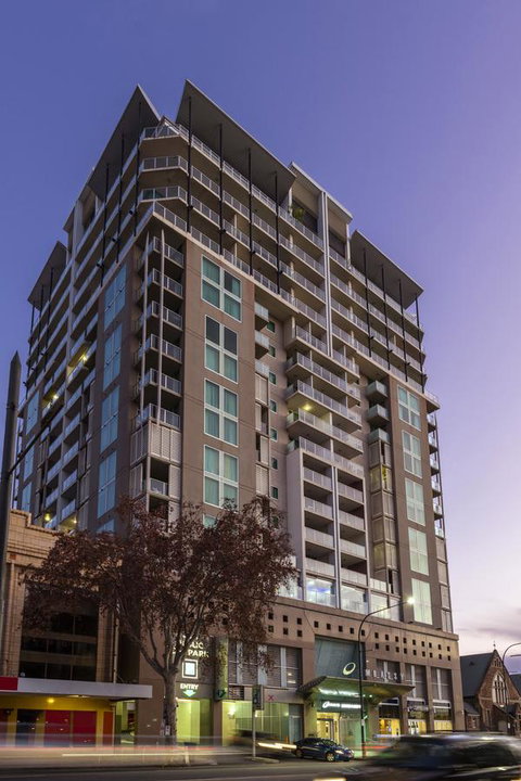 Oaks Adelaide Embassy Suites - Events Australia 9