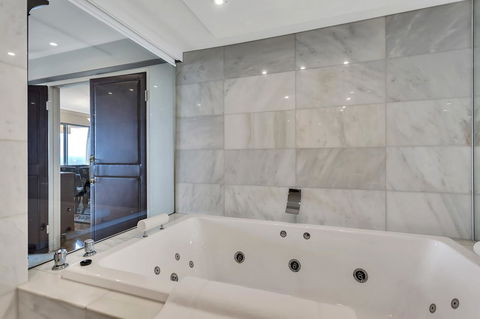 Stamford Plaza Adelaide - Accommodation Europe 40