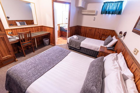 Astor Inn - Tourism Bookings 10