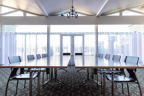 Astor Inn - Tourism Bookings 22