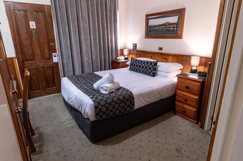 Astor Inn - Tourism Bookings 6