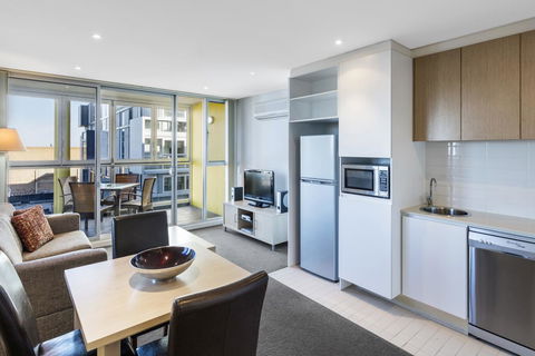 IStay Precinct Adelaide - Events Australia 16