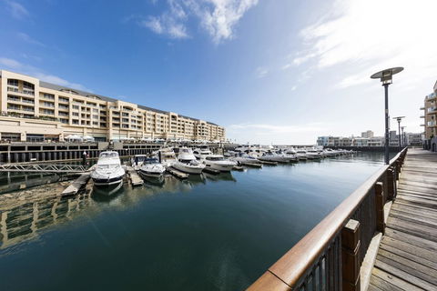 Oaks Glenelg Liberty Suites - Events Australia 15
