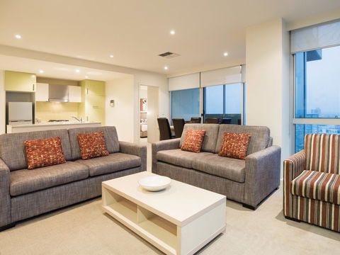 Oaks Glenelg Liberty Suites - Events Australia 25