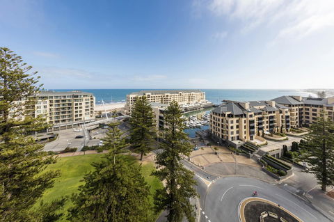 Oaks Glenelg Liberty Suites - Events Australia 17