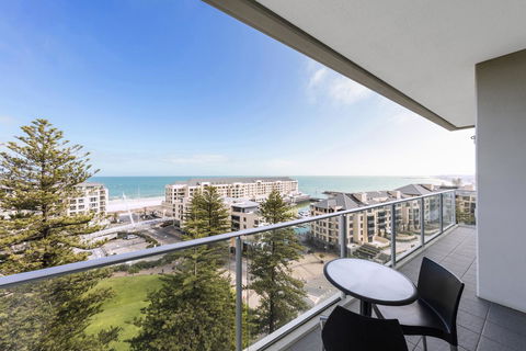 Oaks Glenelg Liberty Suites - Events Australia 14