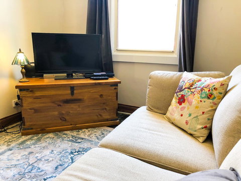 Inglenook Cottage - Events Australia 17