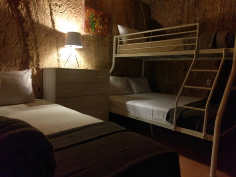 Zen Underground B&B - Tourism Bookings 12
