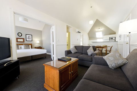 Majestic Old Lion Apartments - Events Australia 5