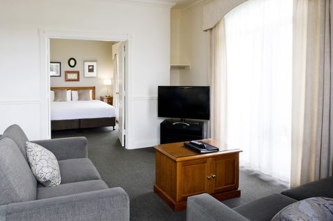 Majestic Old Lion Apartments - Events Australia 9