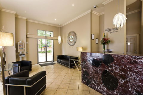 Majestic Old Lion Apartments - Events Australia 14