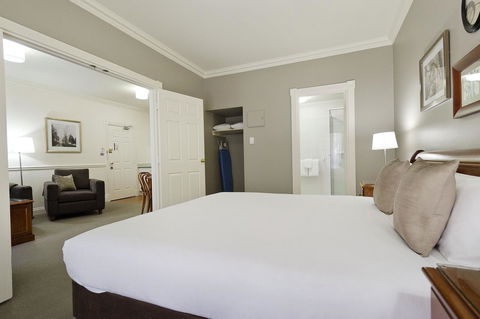 Majestic Old Lion Apartments - Events Australia 8