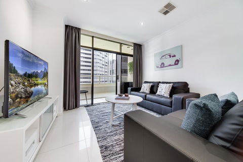 York Apartments On Grenfell - Accommodation Europe 2