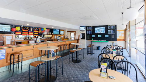 Bay Motel Hotel - Events Australia 14