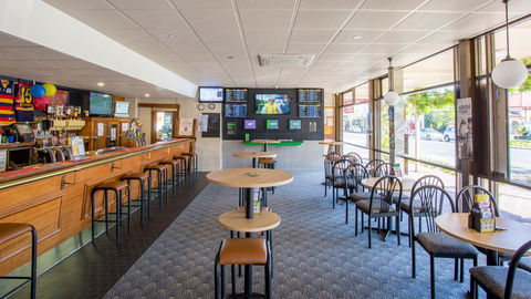 Bay Motel Hotel - Events Australia 13