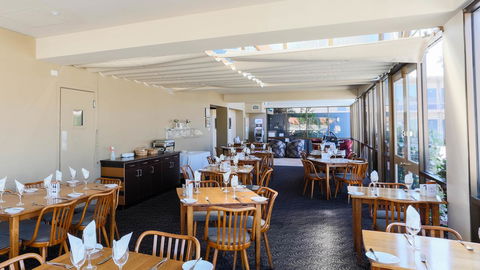 Bay Motel Hotel - Events Australia 9