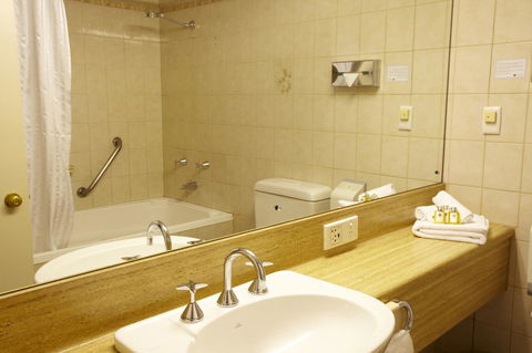 Comfort Hotel Adelaide Meridien - Events Australia 12