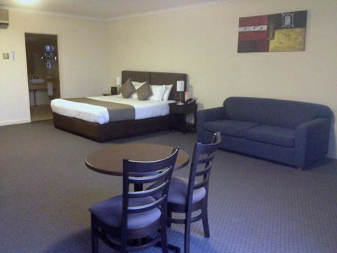 Comfort Hotel Adelaide Meridien - Events Australia 1