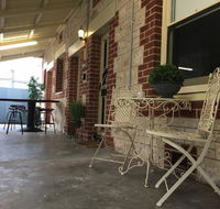 Two Cow Cottage Bed  Breakfast - Events Australia