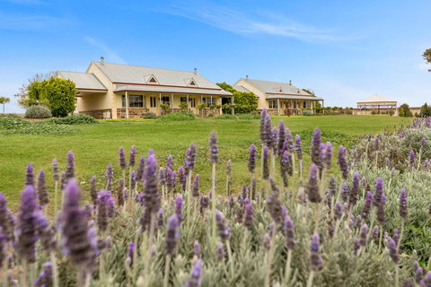 Barossa Vineyard Cottages - Events Australia 10