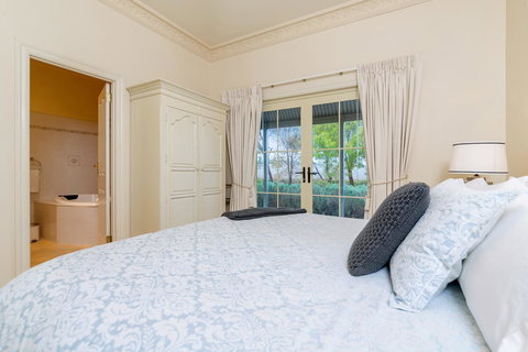 Barossa Vineyard Cottages - Events Australia 14