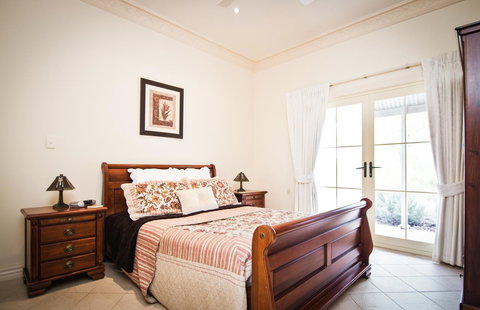 Barossa Vineyard Cottages - Events Australia 32