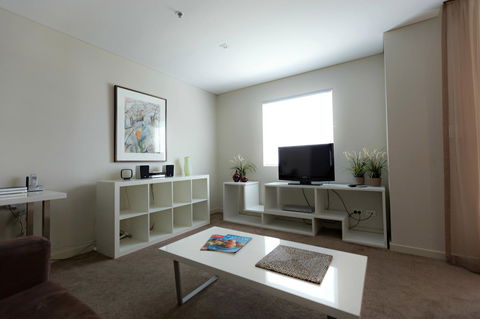 Adelaide DressCircle Apartments - North Terrace - Events Australia 13