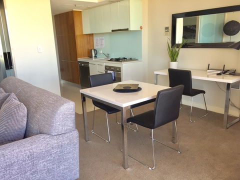 Adelaide DressCircle Apartments - North Terrace - Events Australia 15