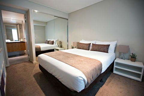 Adelaide DressCircle Apartments - North Terrace - Events Australia 11