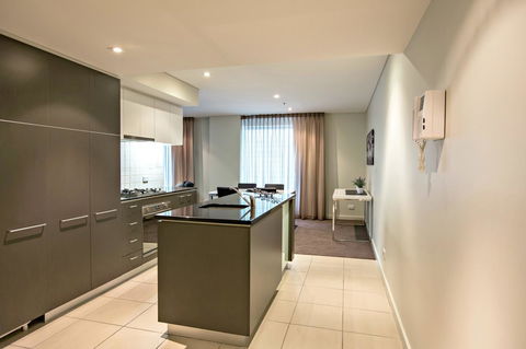 Adelaide DressCircle Apartments - North Terrace - Events Australia 30