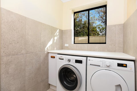 Port Of Call - Port Willunga - C21 SouthCoast Holidays - Events Australia 19