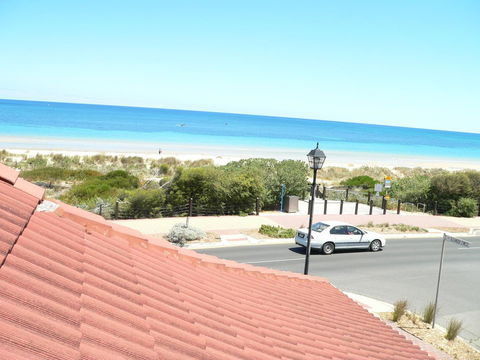 Brighton Beach House - Events Australia 11