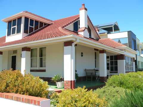 Brighton Beach House - Events Australia 0