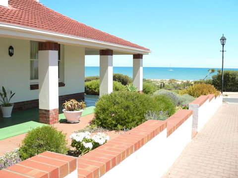 Brighton Beach House - Events Australia 1