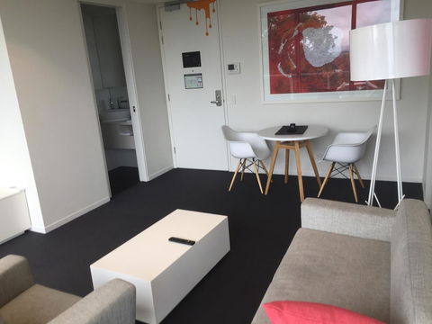 Tasha\'s Apartments On Warwick - Events Australia 3