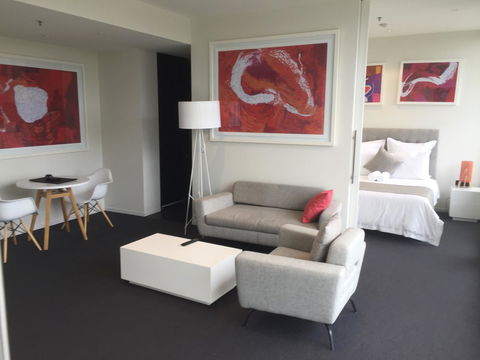 Tasha\'s Apartments On Warwick - Events Australia 10