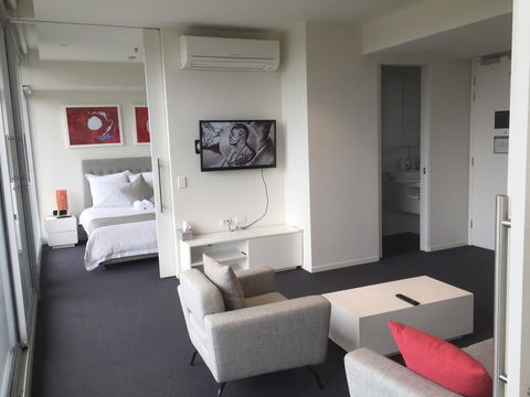 Tasha\'s Apartments On Warwick - Events Australia 6