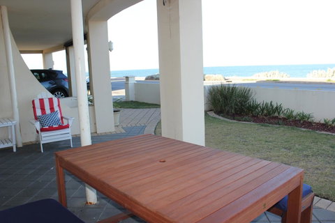 Seaview Sunset Holiday Apartments - Tourism Bookings 18