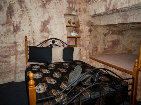 Ali\'s Underground Studio - Tourism Bookings 8