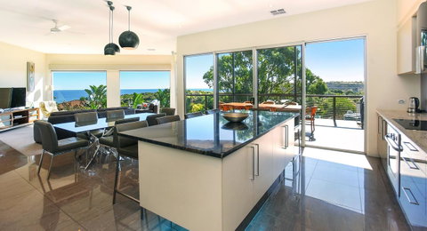 Lavina Luxury Beach House - Tourism Bookings 40
