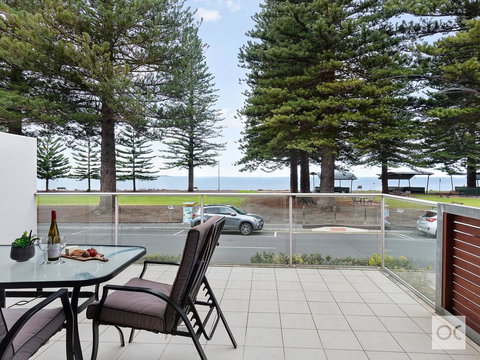Breeze Beachfront Apartment - Events Australia 34