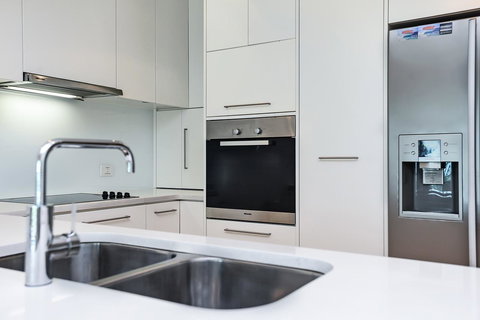 Breeze Beachfront Apartment - Events Australia 8