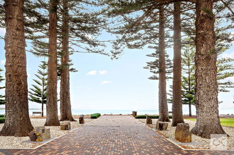 Breeze Beachfront Apartment - Events Australia 42