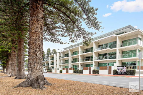 Breeze Beachfront Apartment - Events Australia 0