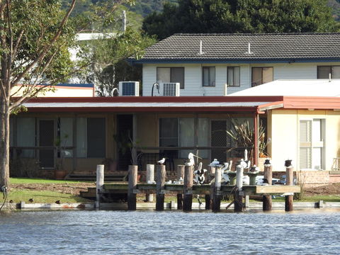 Lake Edge Apartments - Events Australia 28