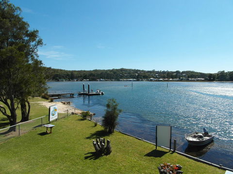 Lake Edge Apartments - Events Australia 3