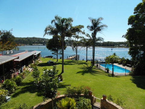 Lake Edge Apartments - Events Australia 0