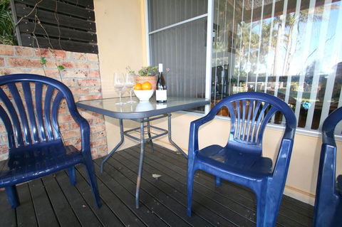 Lake Edge Apartments - Events Australia 12
